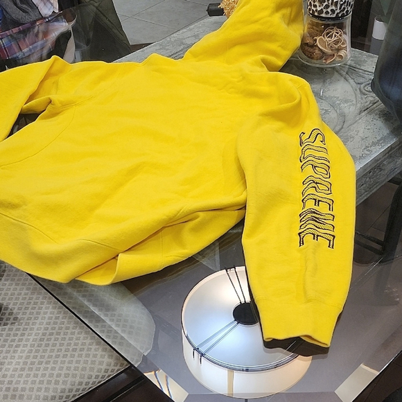 Supreme Men's Logo Embroidery Hoodie Large - Picture 12 of 12